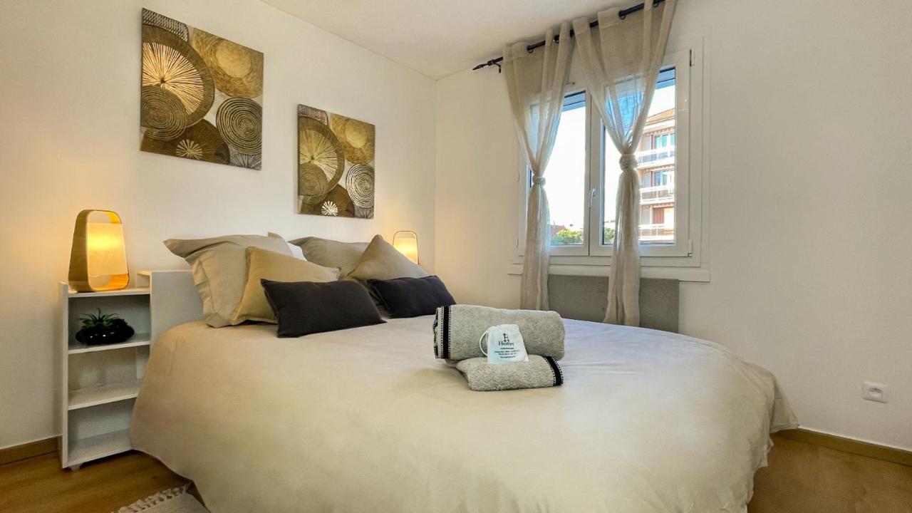 Homey Wood - New - Appartement Avec Une Chambre - Parking Prive Gratuit - Balcon Prive - A 5 Min De La Gare Pour Rejoindre Geneve Annemasse Eksteriør bilde