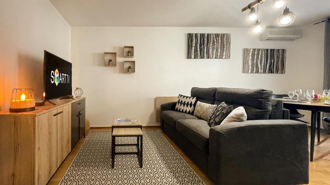 Homey Wood - New - Appartement Avec Une Chambre - Parking Prive Gratuit - Balcon Prive - A 5 Min De La Gare Pour Rejoindre Geneve Annemasse Eksteriør bilde